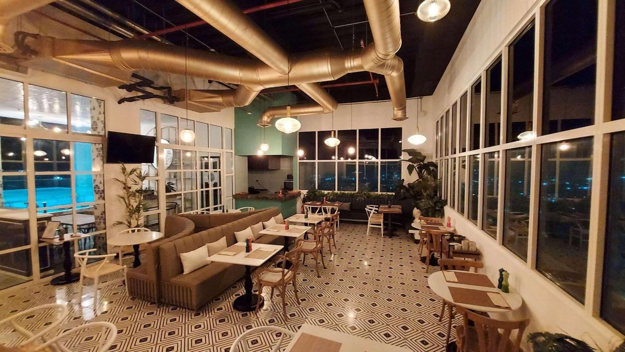 Отель Faranda Collection Barranquilla, A Member Of Radisson Individuals Барранкилья Экстерьер фото The interior of a typical restaurant